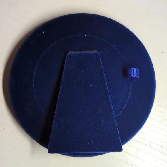 Sterling Silver Round photo frame - Picture 2 of 2